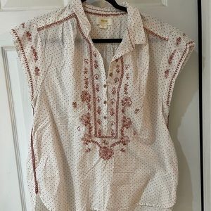Anthro. (Maeve) Embroidered Short Sleeve Top